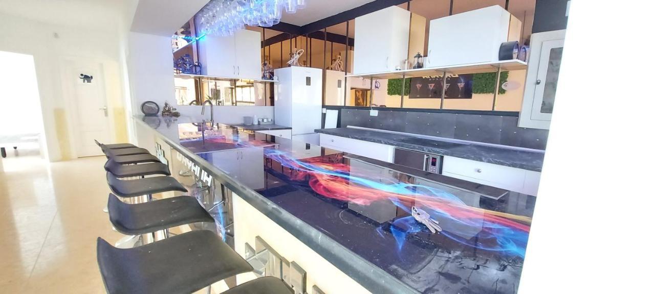 First Line Of The Ocean, 3 Bedrooms & Free Wifi Playa de las Américas Exterior foto